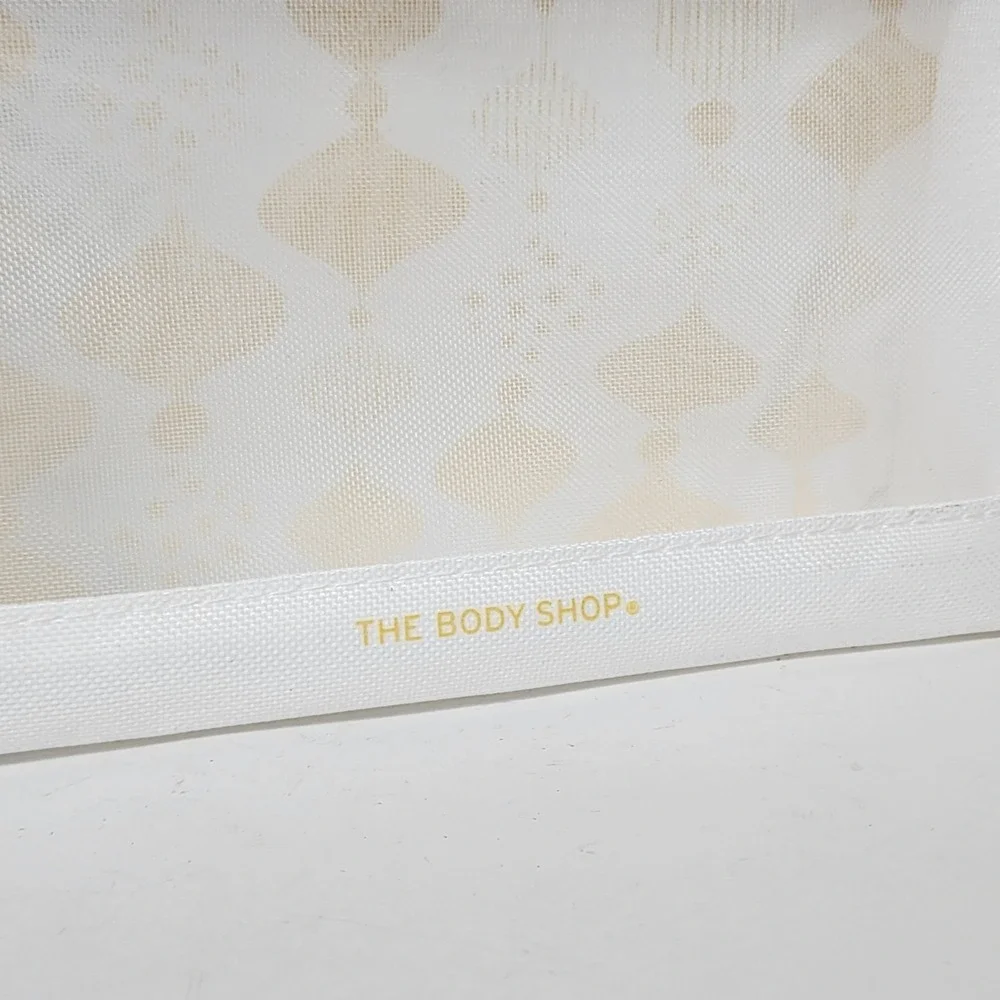 The Body Shop Cosmetic Make-Up Zip Canvas Mesh 7.75